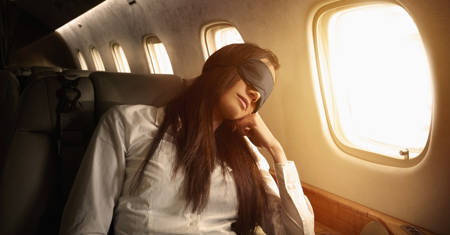 Làm sao để ngủ ngon trên máy bay?